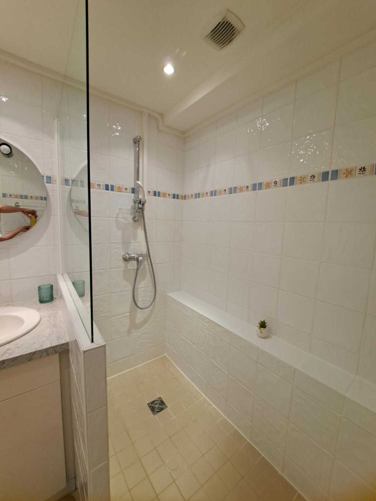 Le Duc De Savoie Thonon Apartamento Exterior foto